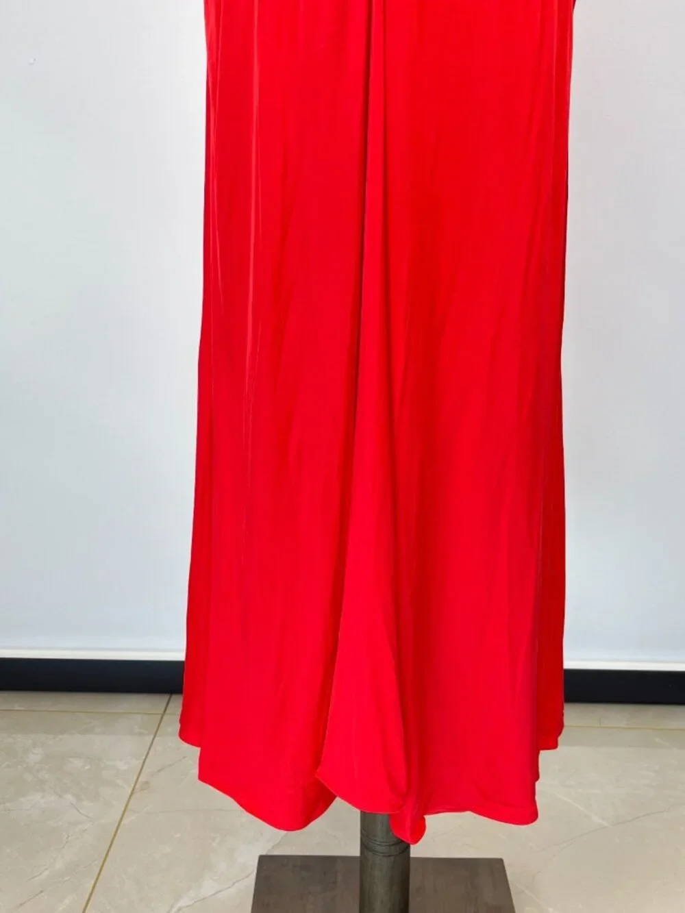 NWOT Farm Rio Red Gathered Midi Dress Size M - Picture 6 of 14